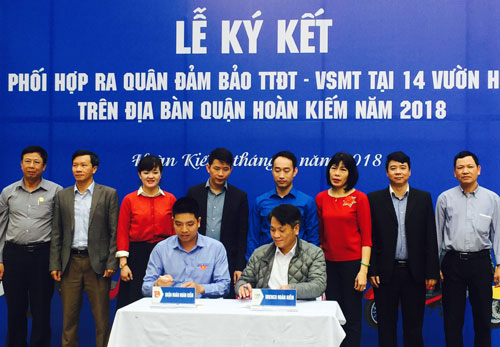 Tuổi trẻ quận Hoàn Kiếm Ký kết phối hợp ra quân đảm bảo trật tự đô thị và vệ sinh môi trường